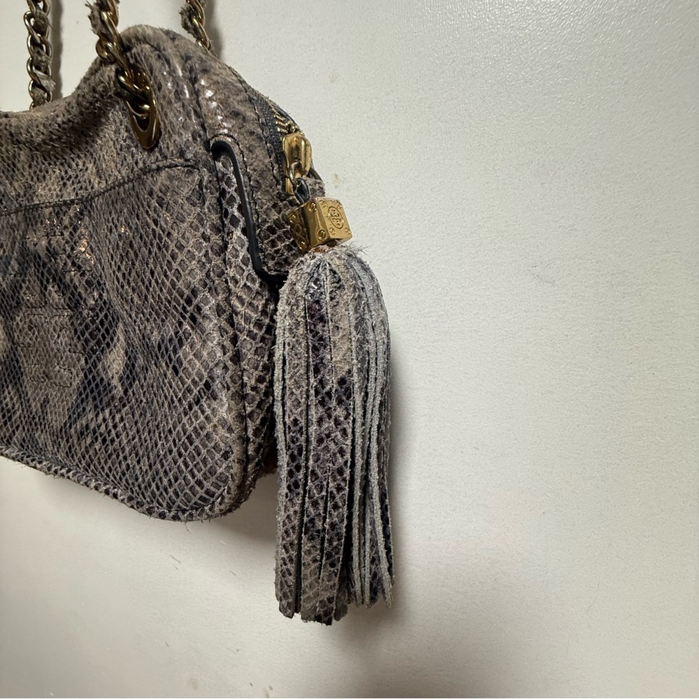 Tory Burch Gray Snakeskin Shoulder Bag - Picture 5 of 12